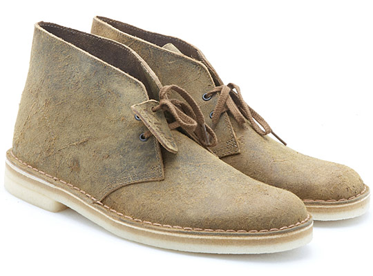 Clarks-Teak-Destroyed-Desert-Boot-01