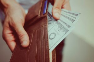 3 Unusual Secrets A Man’s Wallet Can Tell You…